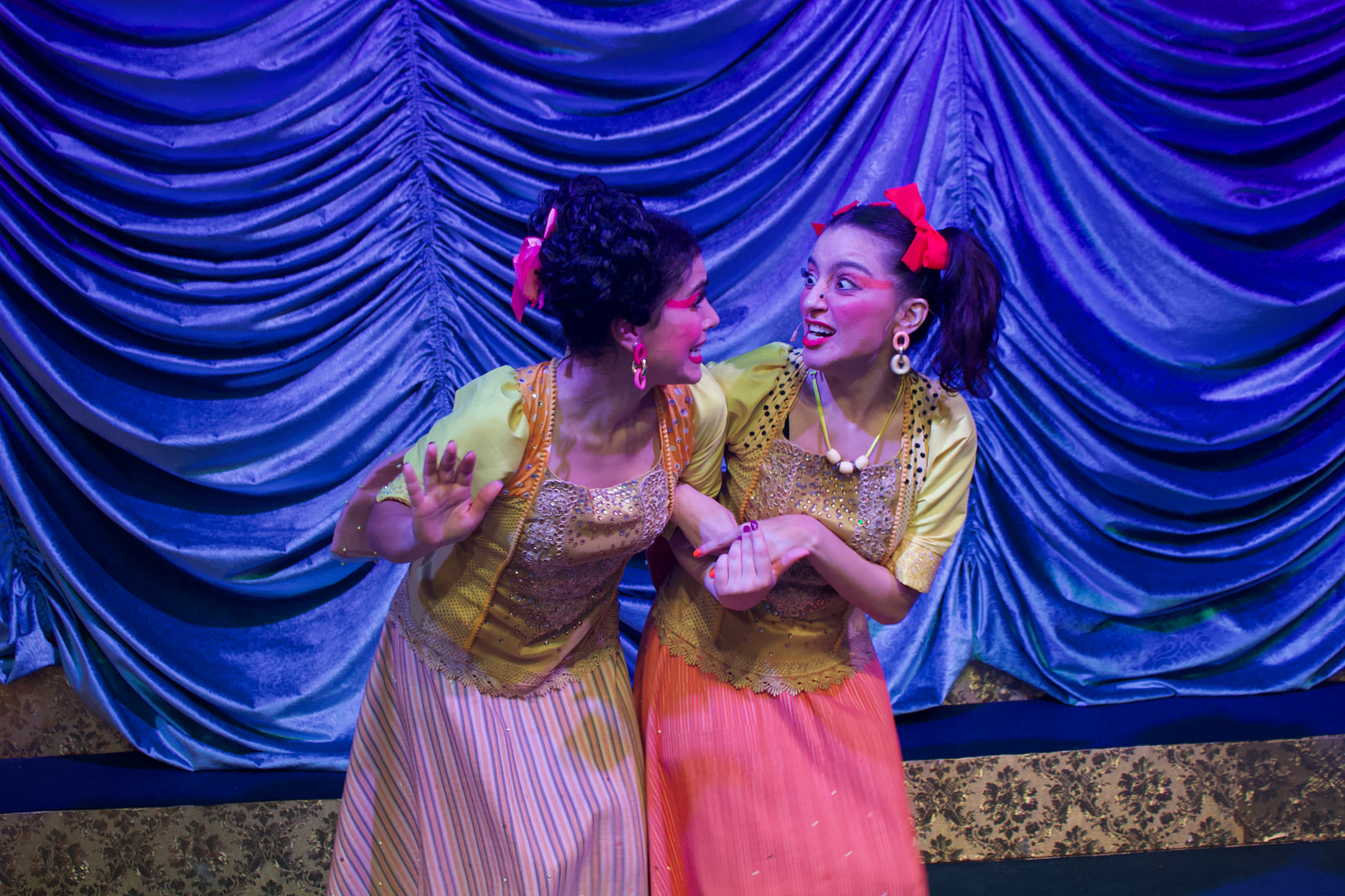 Marianna Barbosa - Atriz brasileira de teatro, TV e cinema