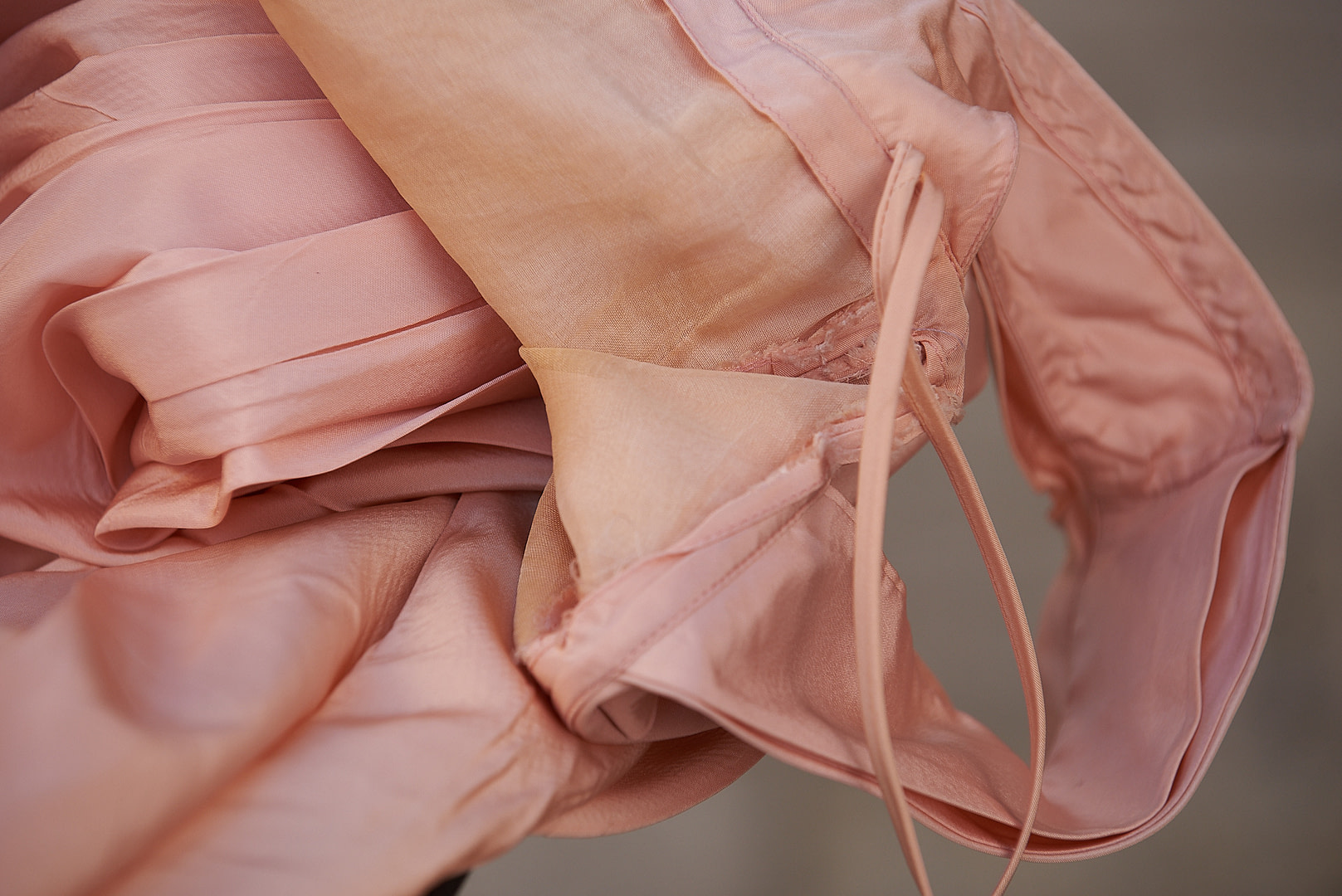 Peach Balloon Hem Dress (1890s) - Image 3