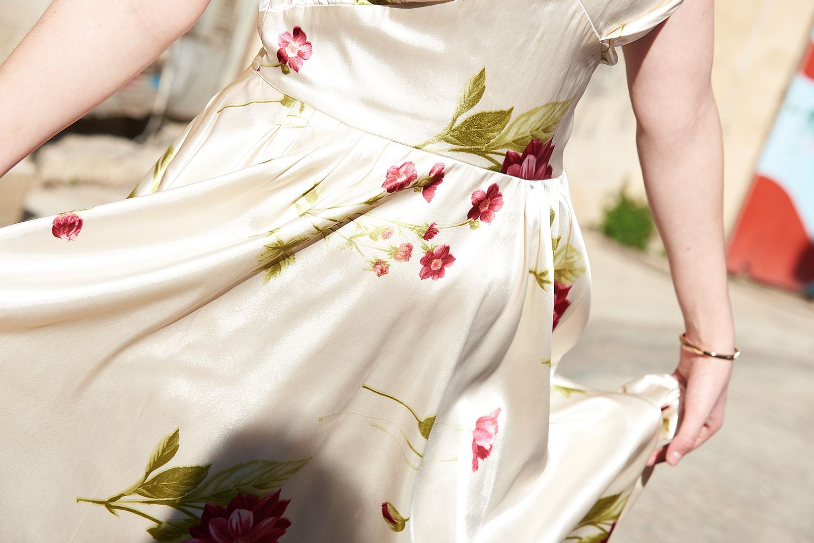 Grace Kelly’s Floral Swing Dress by Christian Dior - Image 15