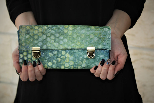 Ocean Green RE-Bubbles Wallet - Image 2