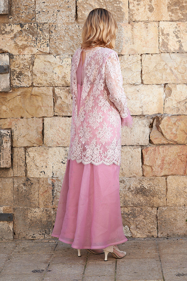 Sophia Loren’s Pink Laced Dress - Image 5