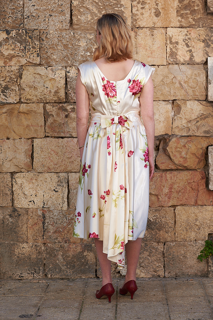 Grace Kelly’s Floral Swing Dress by Christian Dior - Image 6