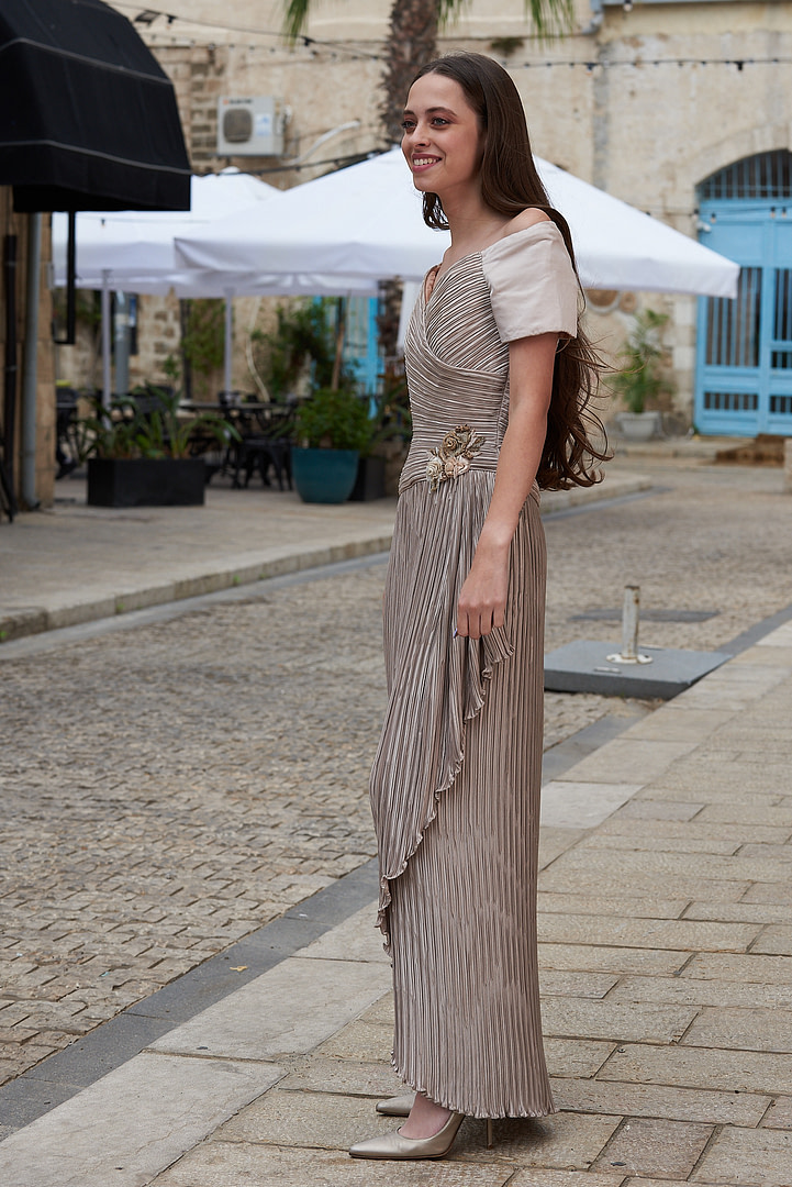 Exclusive George F. Couture Cocktail Party Dress - Image 10