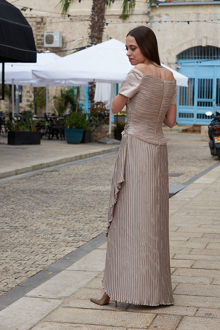 Exclusive George F. Couture Cocktail Party Dress - Image 6