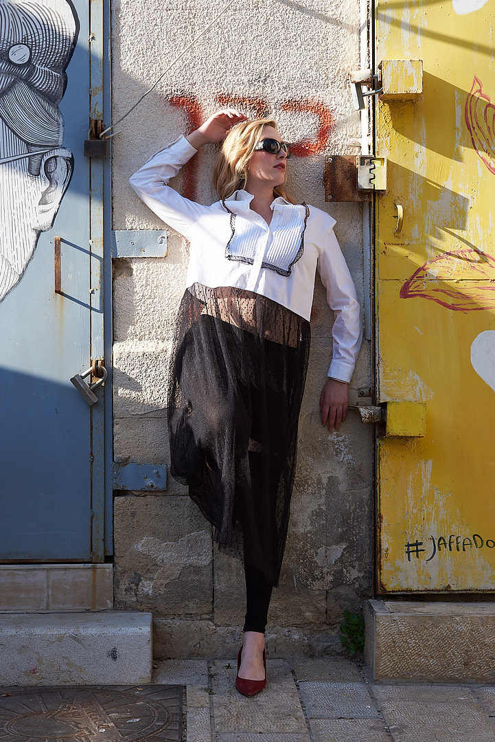 White & Black Valentino Shirt Top with Leggings - Image 2